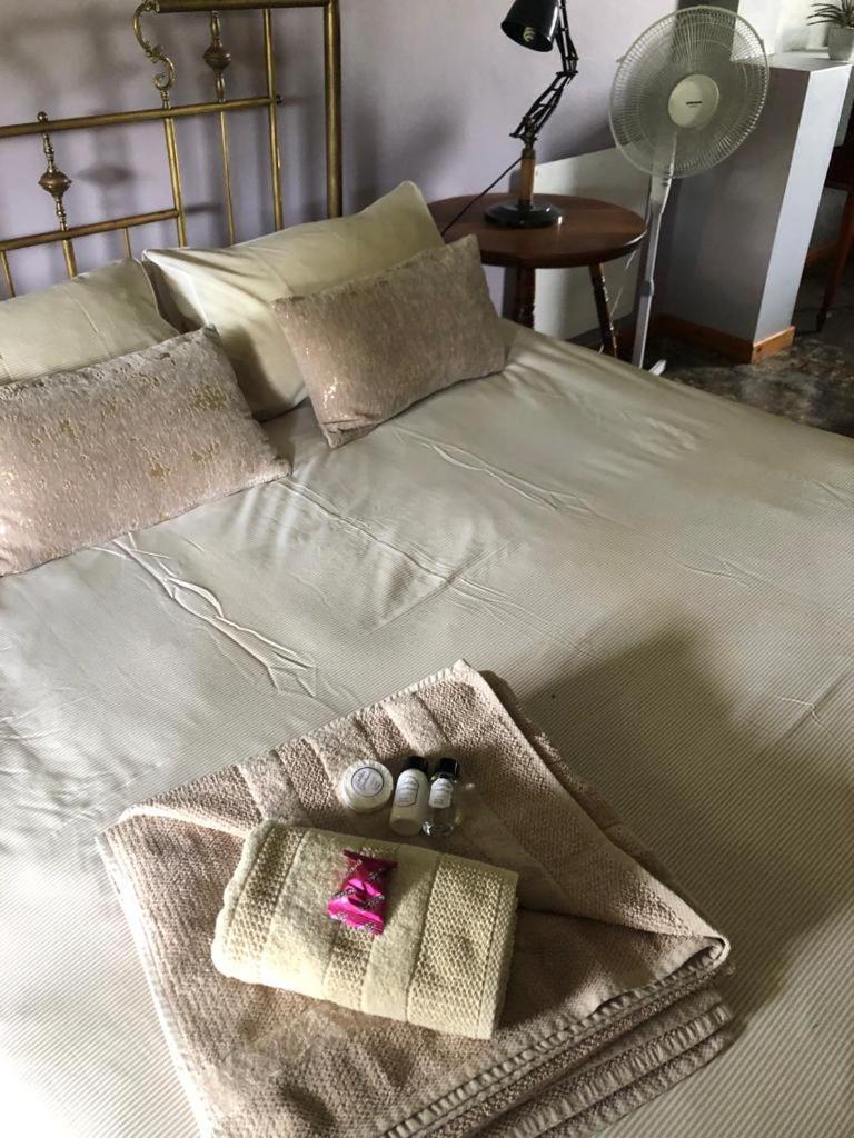 Lentelus Guesthouse Джордж Екстериор снимка